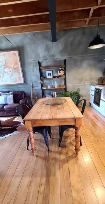 Apartment 4 - Haddin Court - Chic Ny Loft Style Blenheim Esterno foto